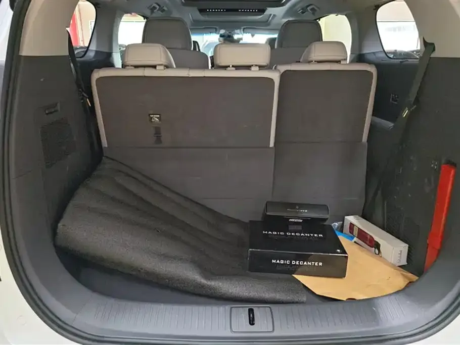 Buick GL8 2025 из CN, фото 10