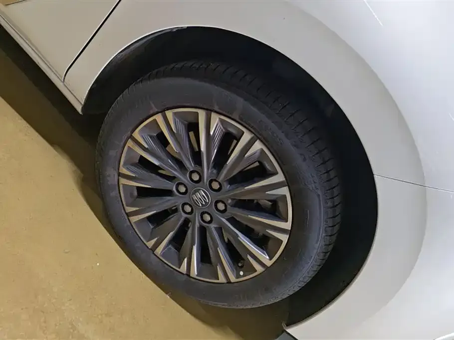 Buick GL8 2025 из CN, фото 3