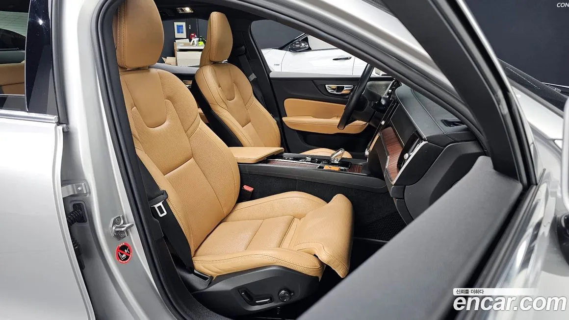 Volvo S60 2021 из KR, фото 10