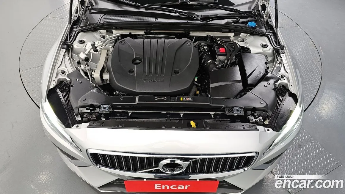 Volvo S60 2021 из KR, фото 4