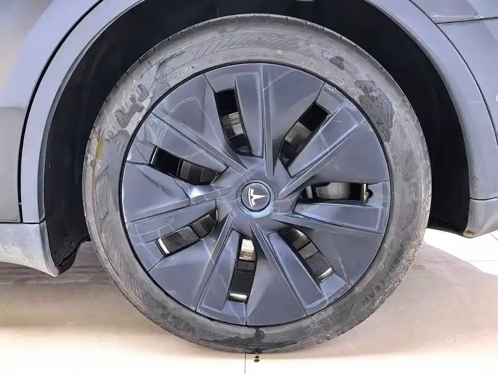 Tesla Model Y 2023 из CN, фото 10