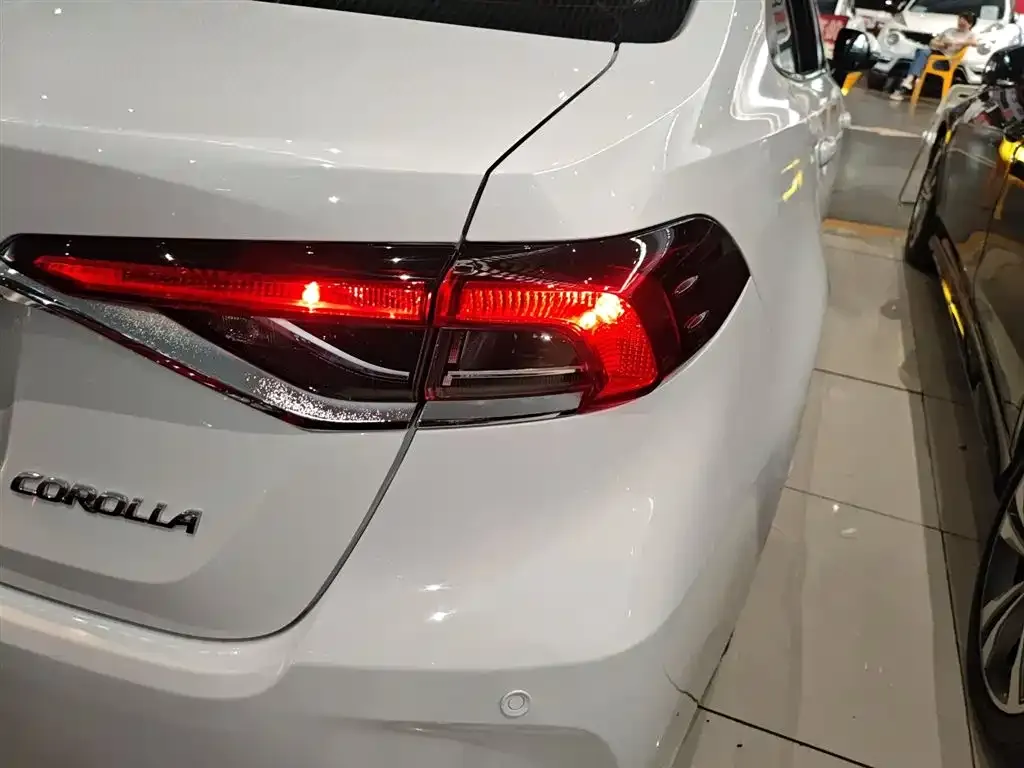 Toyota Corolla 2021 из CN, фото 8