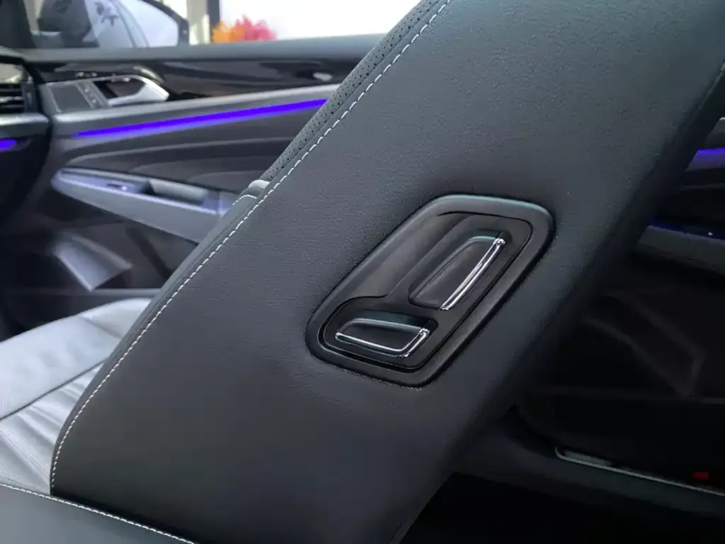 Volkswagen Passat New Energy 2023 из CN, фото 7
