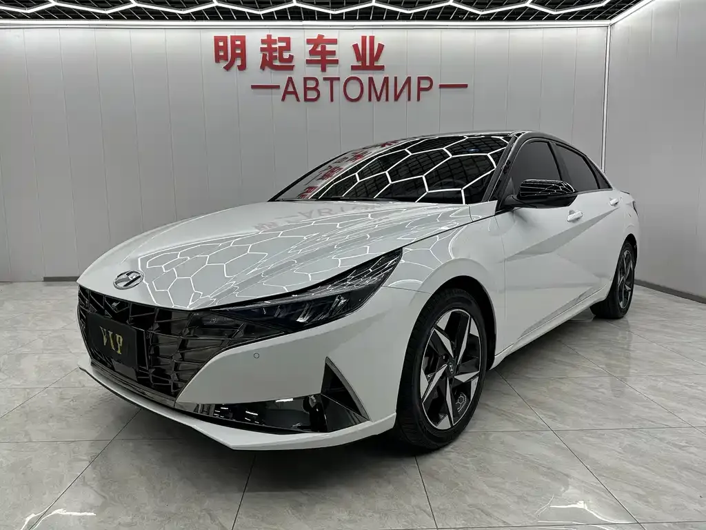 Hyundai Elantra 2022 из CN, фото 1