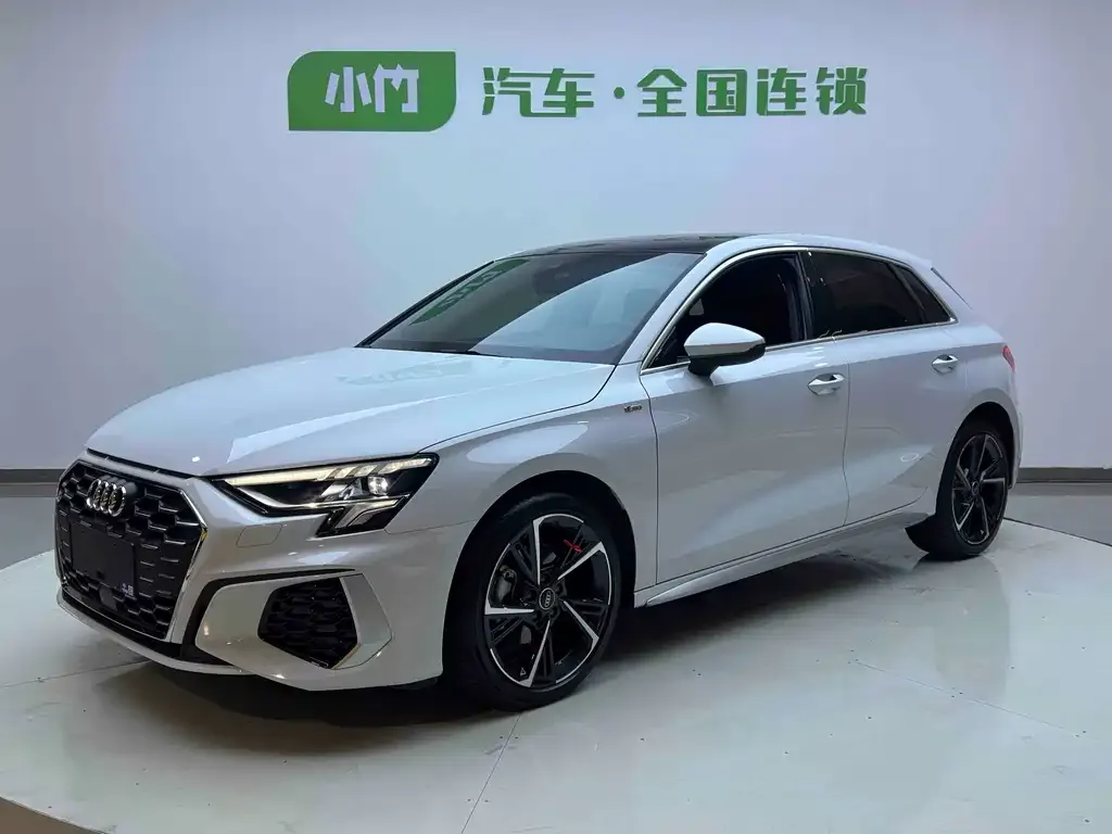 Audi A3 2022 из CN, фото 1
