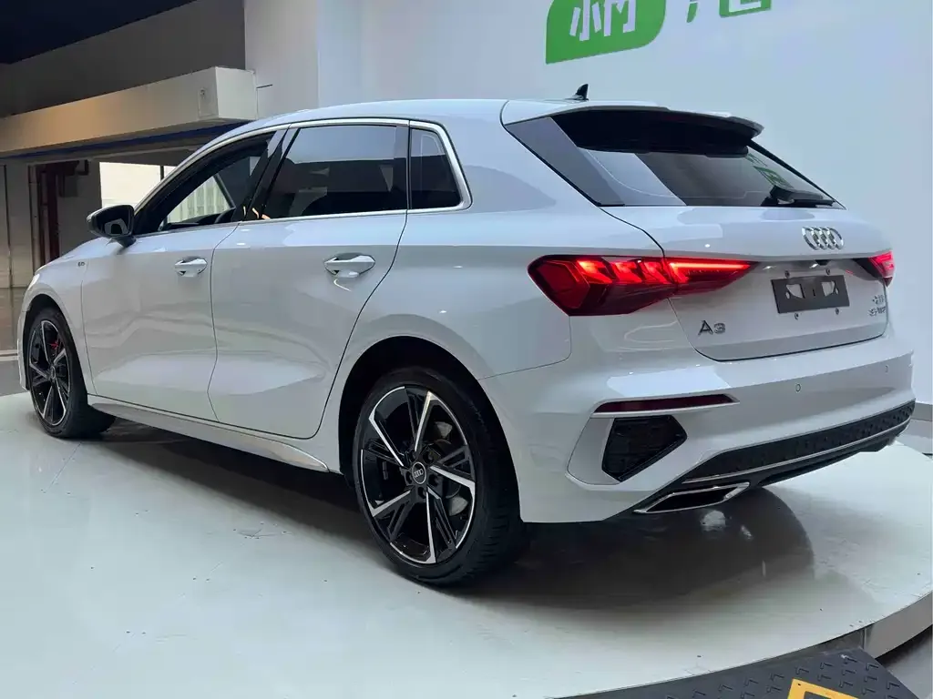 Audi A3 2022 из CN, фото 7