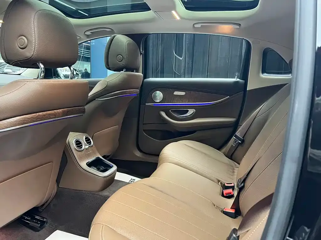 Mercedes-Benz E-Class 2023 из CN, фото 4