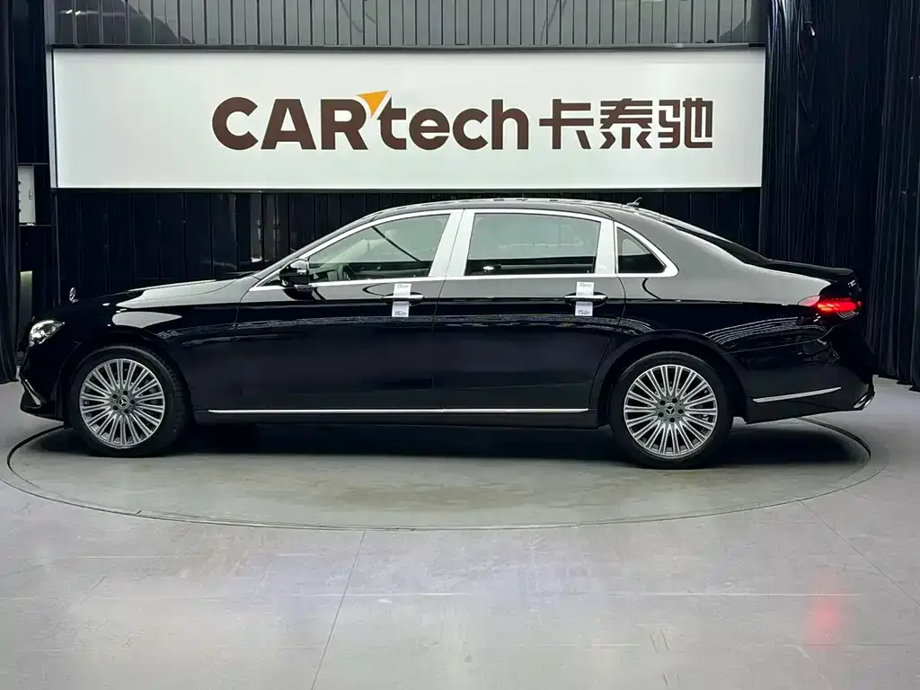 Mercedes-Benz E-Class 2023 из CN, фото 10