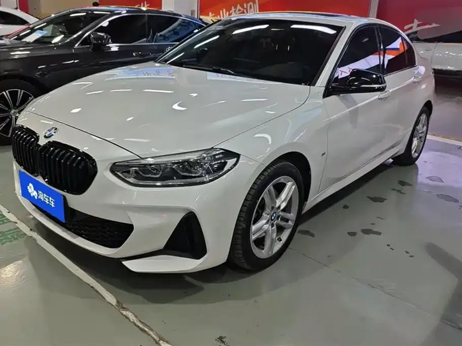 BMW 1 Series 2021 из CN, фото 1