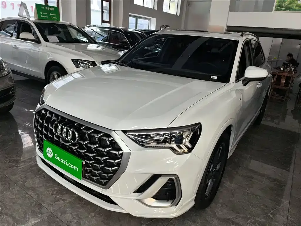 Audi Q3 2023 из CN, фото 1