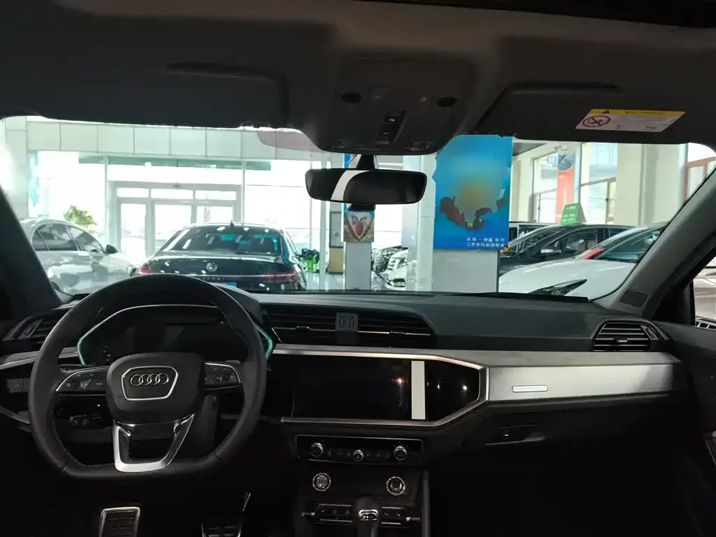 Audi Q3 2023 из CN, фото 10