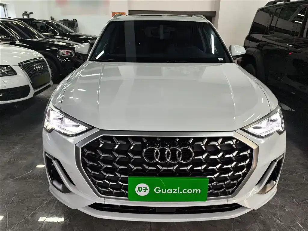 Audi Q3 2023 из CN, фото 3