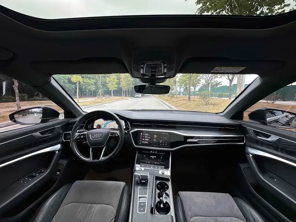 Audi A6L 2021 из CN, фото 6