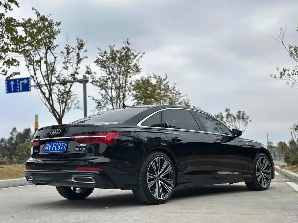 Audi A6L 2021 из CN, фото 4