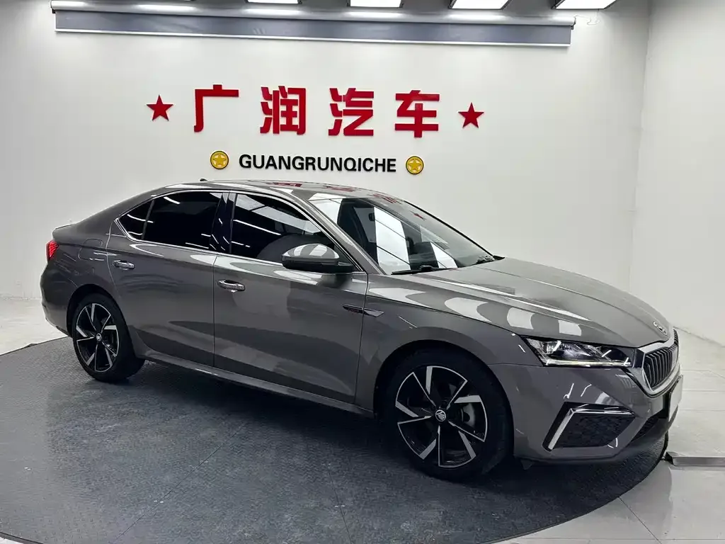 Skoda Octavia 2021 из CN, фото 7