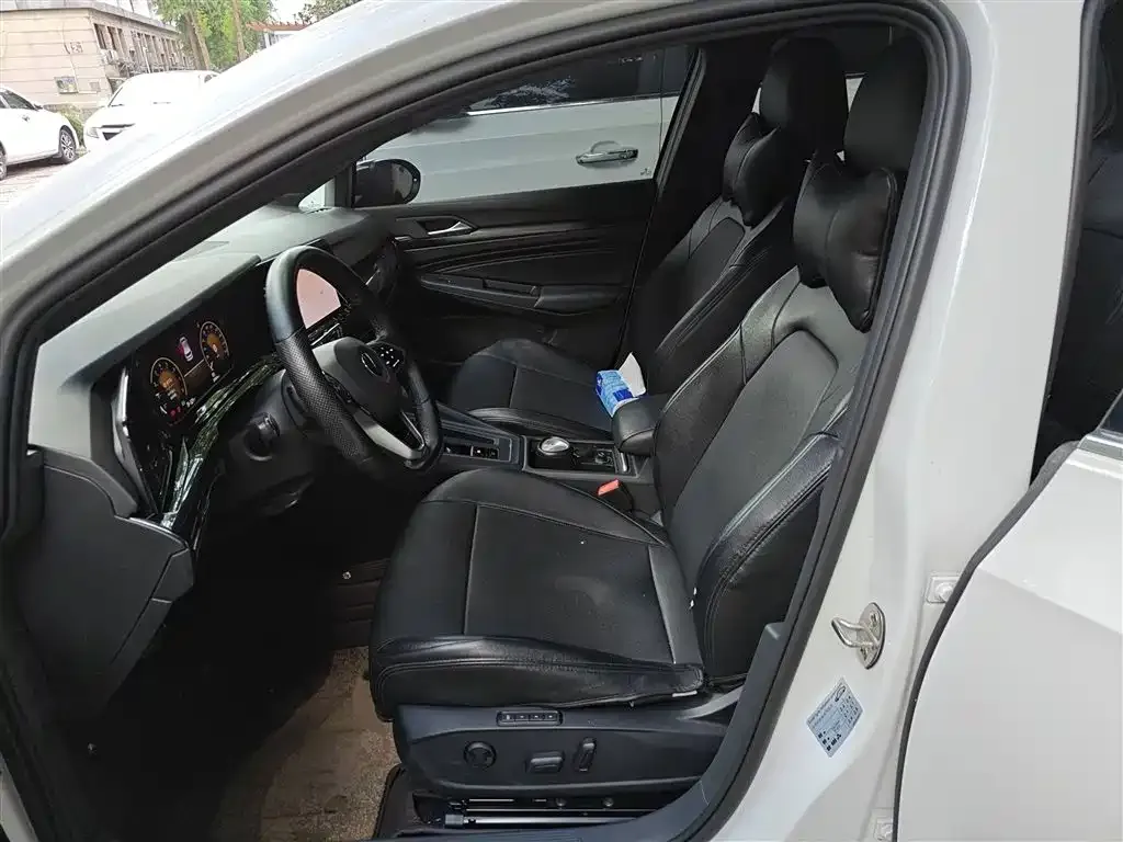 Volkswagen Golf 2022 из CN, фото 8