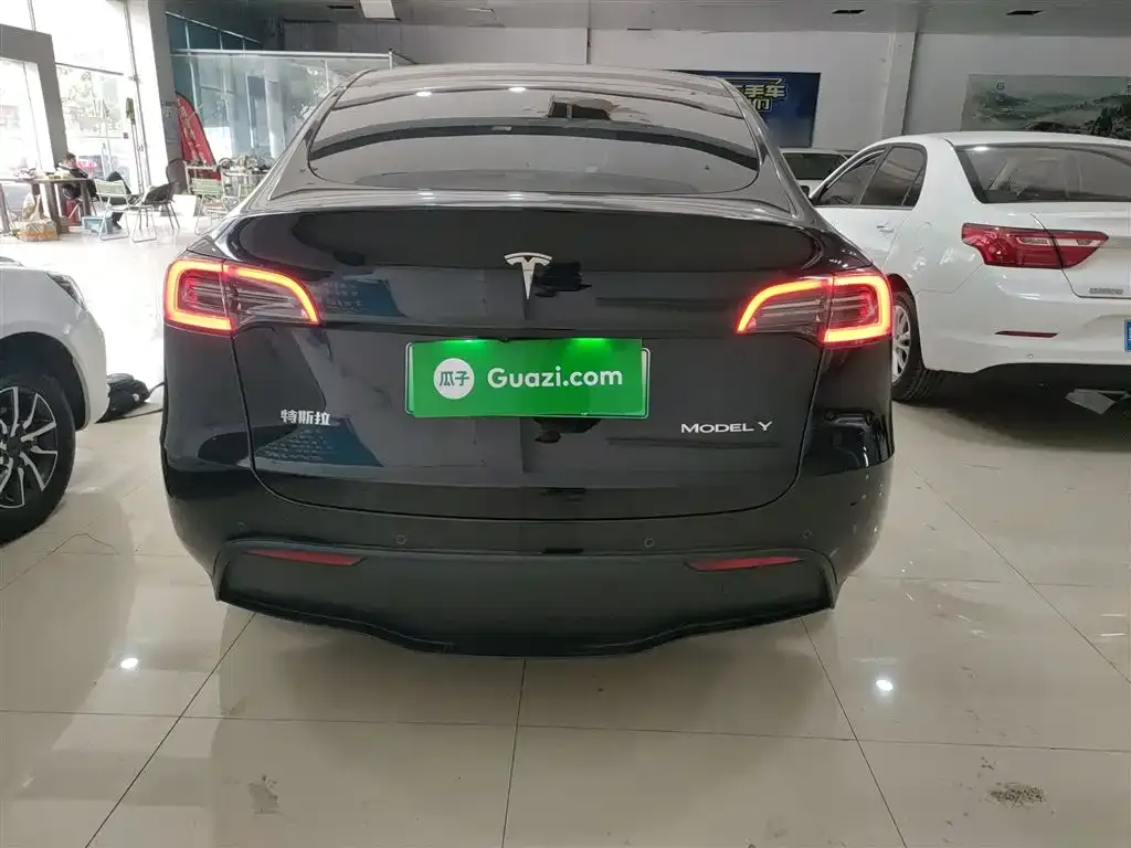 Tesla Model Y 2024 из CN, фото 8