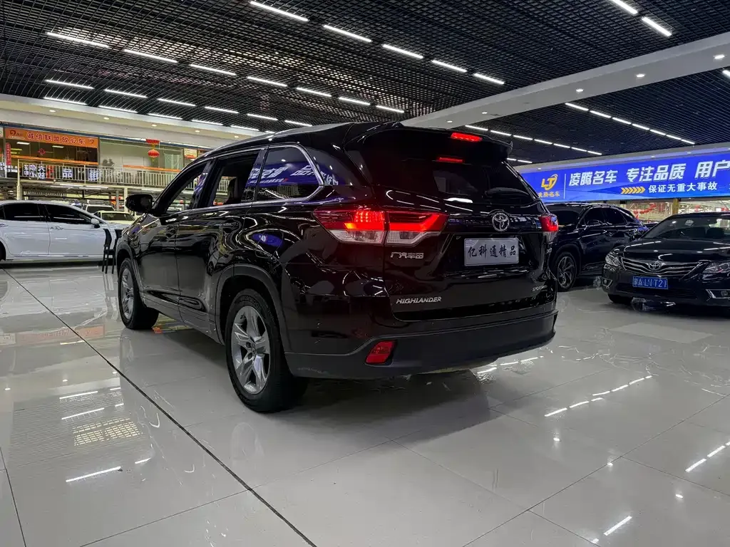 Toyota Highlander 2021 из CN, фото 7