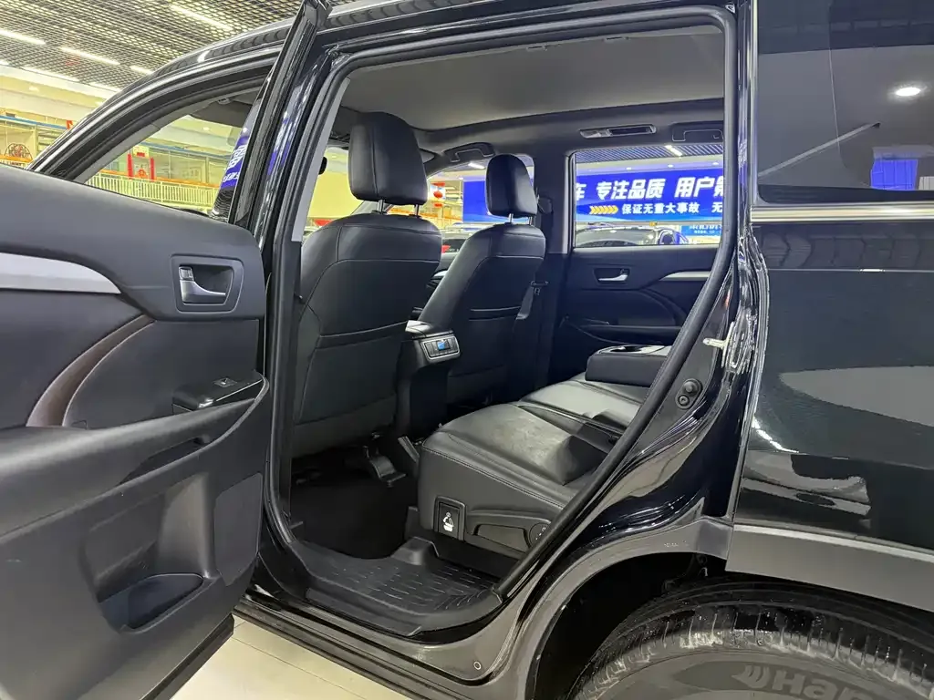 Toyota Highlander 2021 из CN, фото 9