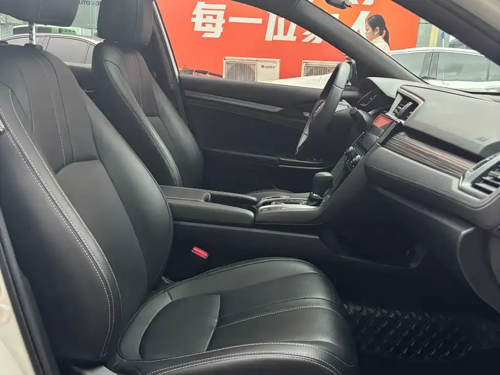 Honda Civic — фото 4
