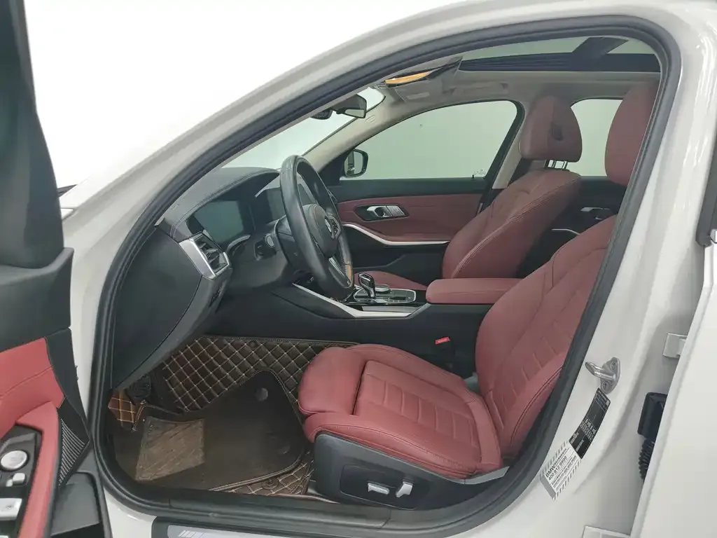 BMW 3 Series 2021 из CN, фото 9