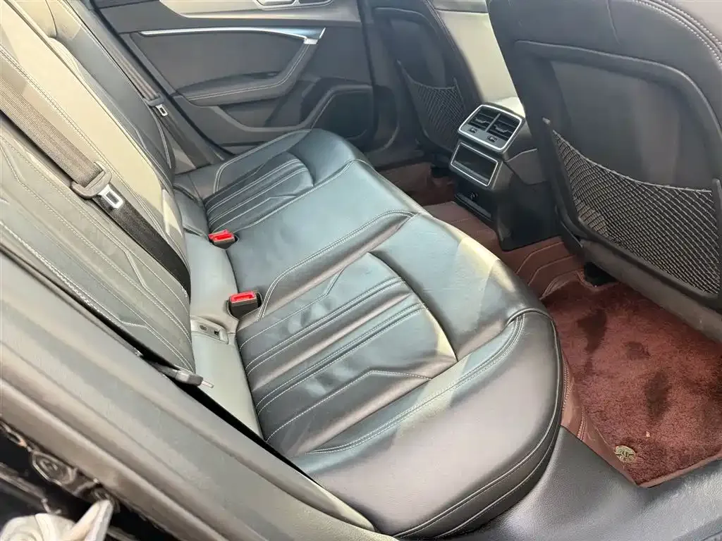 Audi A6 (Import) — фото 4