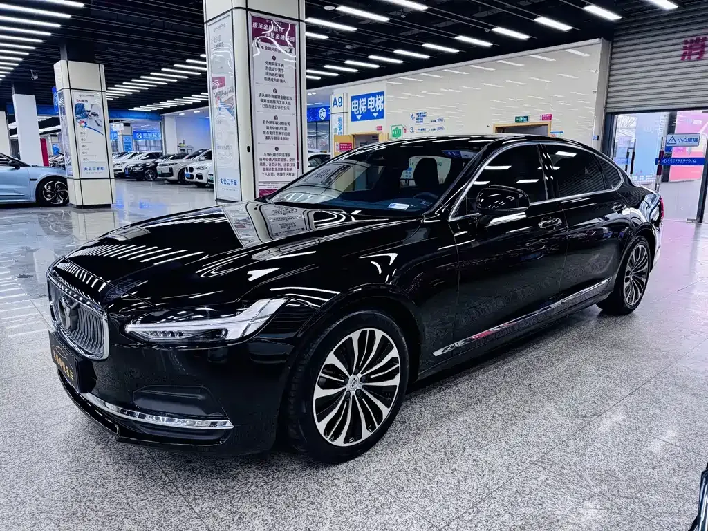 Volvo S90 2022 из CN, фото 1
