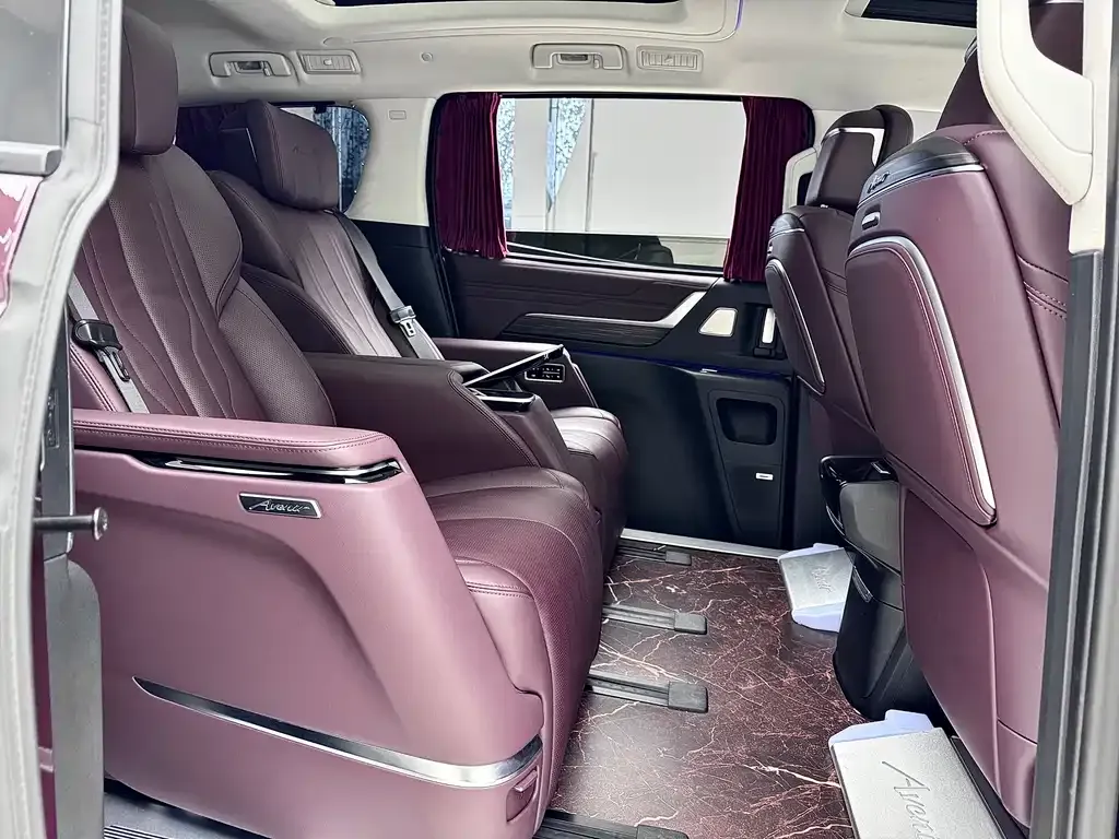 Buick Century 2024 из CN, фото 2