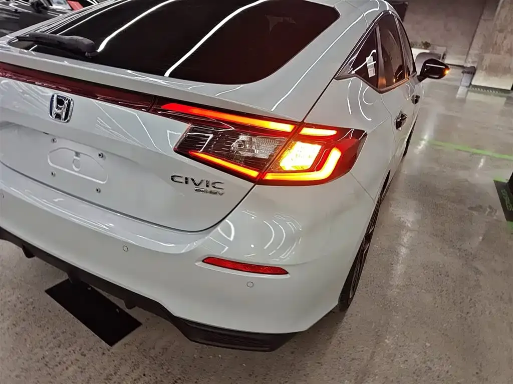 Honda Civic 2023 из CN, фото 2