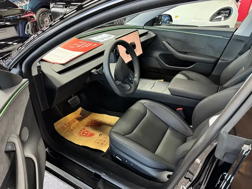 Tesla Model 3 2025 из CN, фото 8