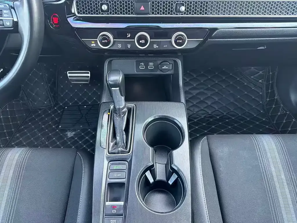 Honda Civic 2023 из CN, фото 10