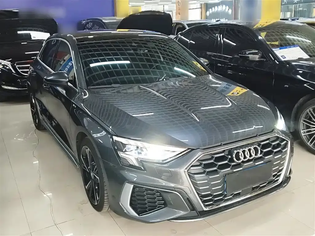 Audi A3 2022 из CN, фото 2