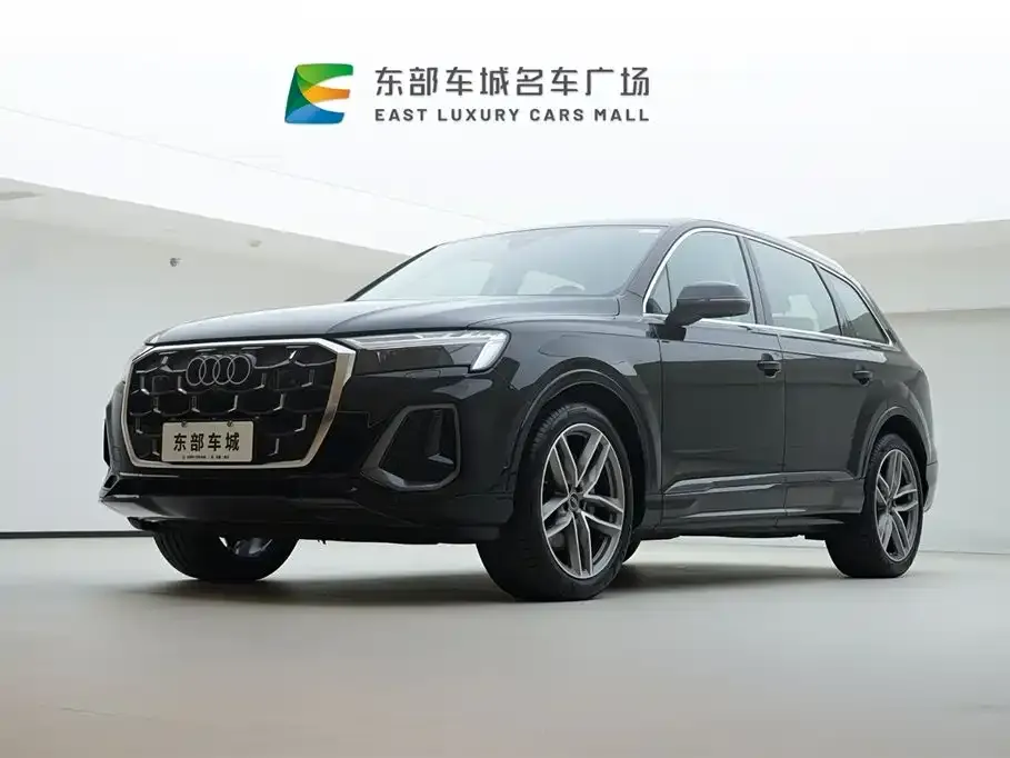 Audi Q7 2024 из CN, фото 1