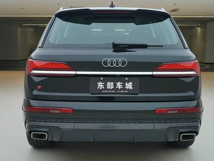 Audi Q7 2024 из CN, фото 5