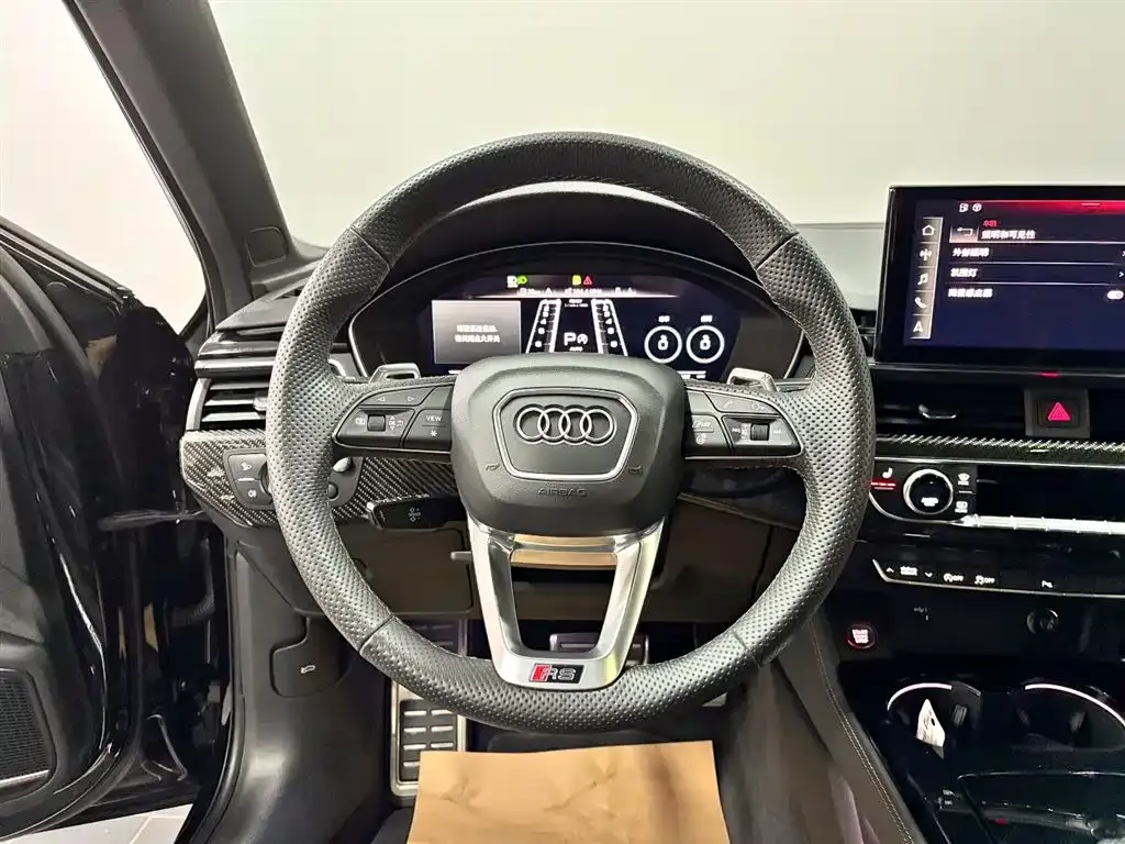 Audi RS 4 2024 из CN, фото 8