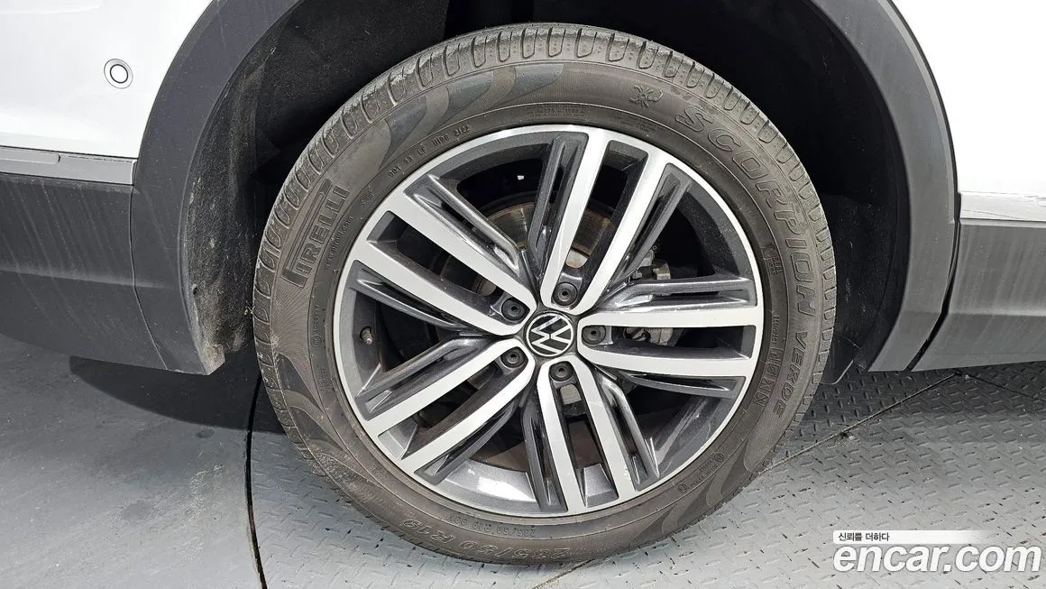Volkswagen Tiguan 2023 из KR, фото 5