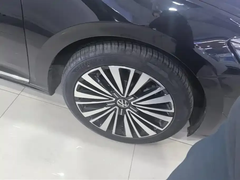Volkswagen Passat 2021 из CN, фото 10