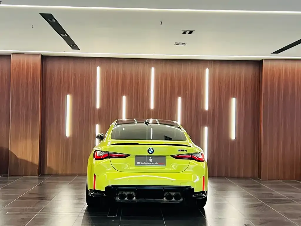 BMW M4 — фото 4