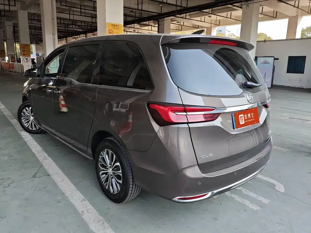 Buick GL8 2025 из CN, фото 5