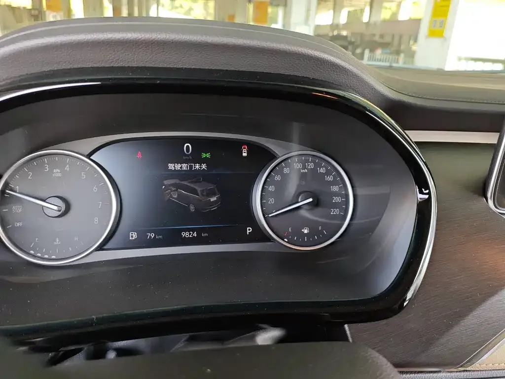 Buick GL8 2025 из CN, фото 4