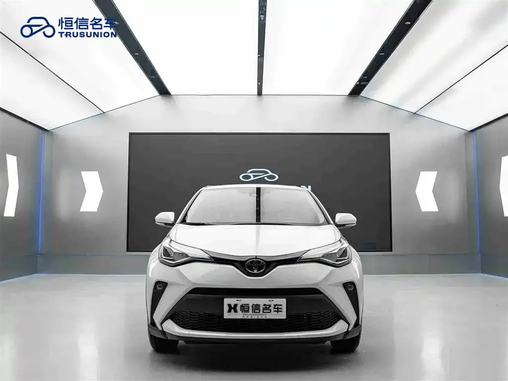 Toyota C-HR 2023 из CN, фото 8