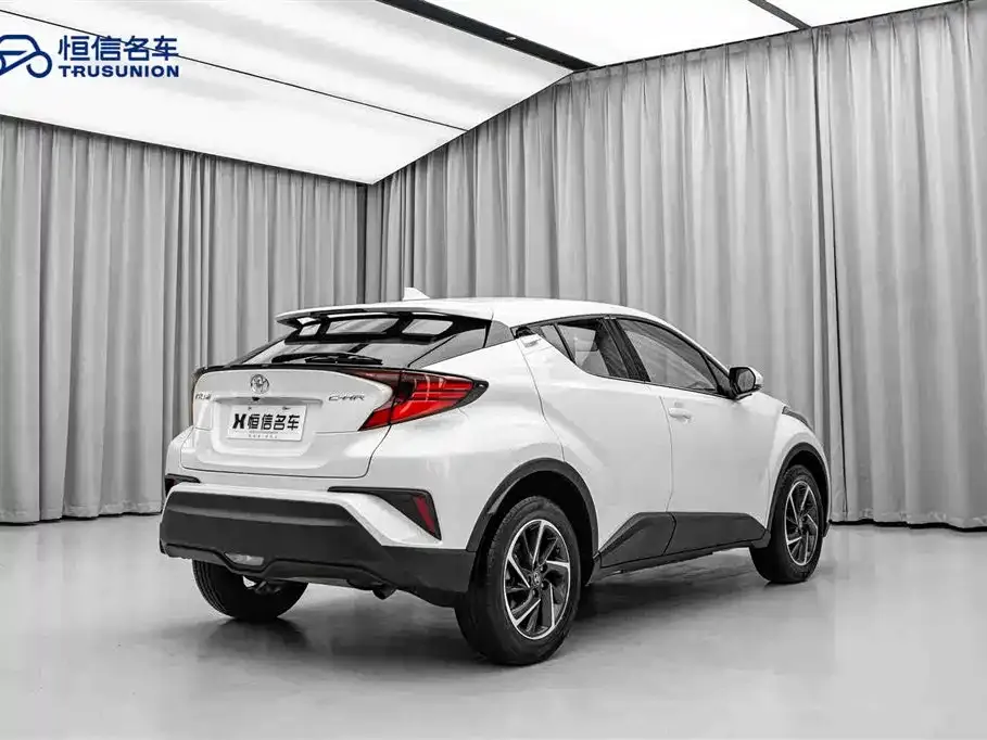 Toyota C-HR 2023 из CN, фото 5