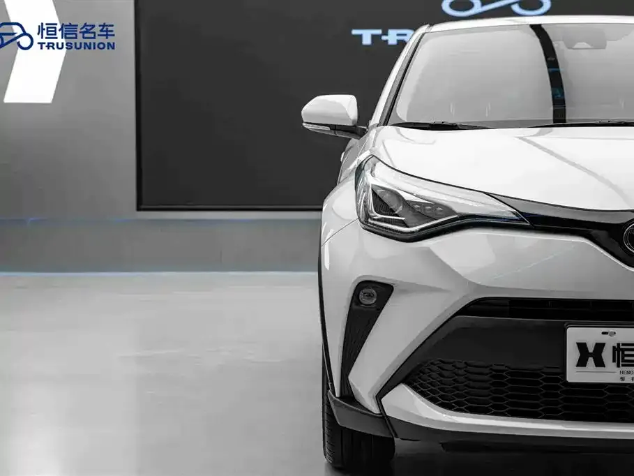 Toyota C-HR 2023 из CN, фото 2