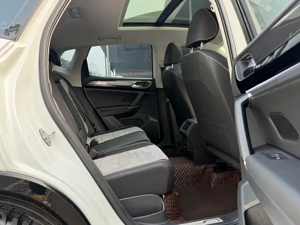 Volkswagen X 2022 из CN, фото 4