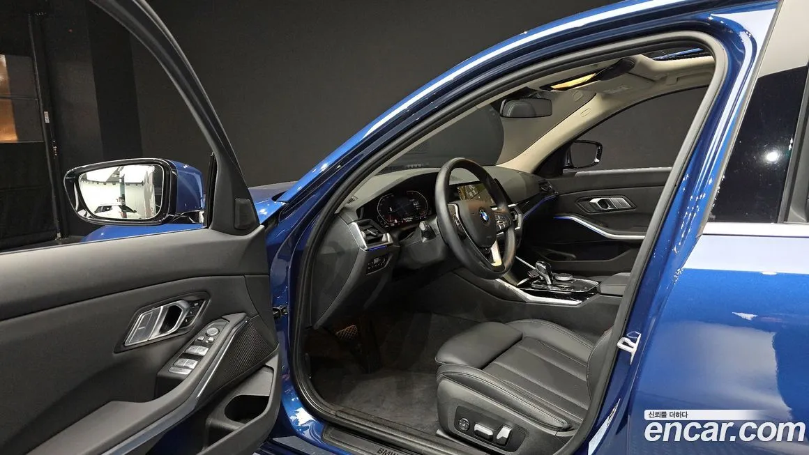 BMW 3-Series 2022 из KR, фото 10