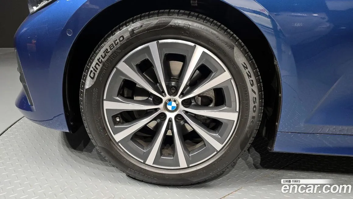 BMW 3-Series 2022 из KR, фото 9