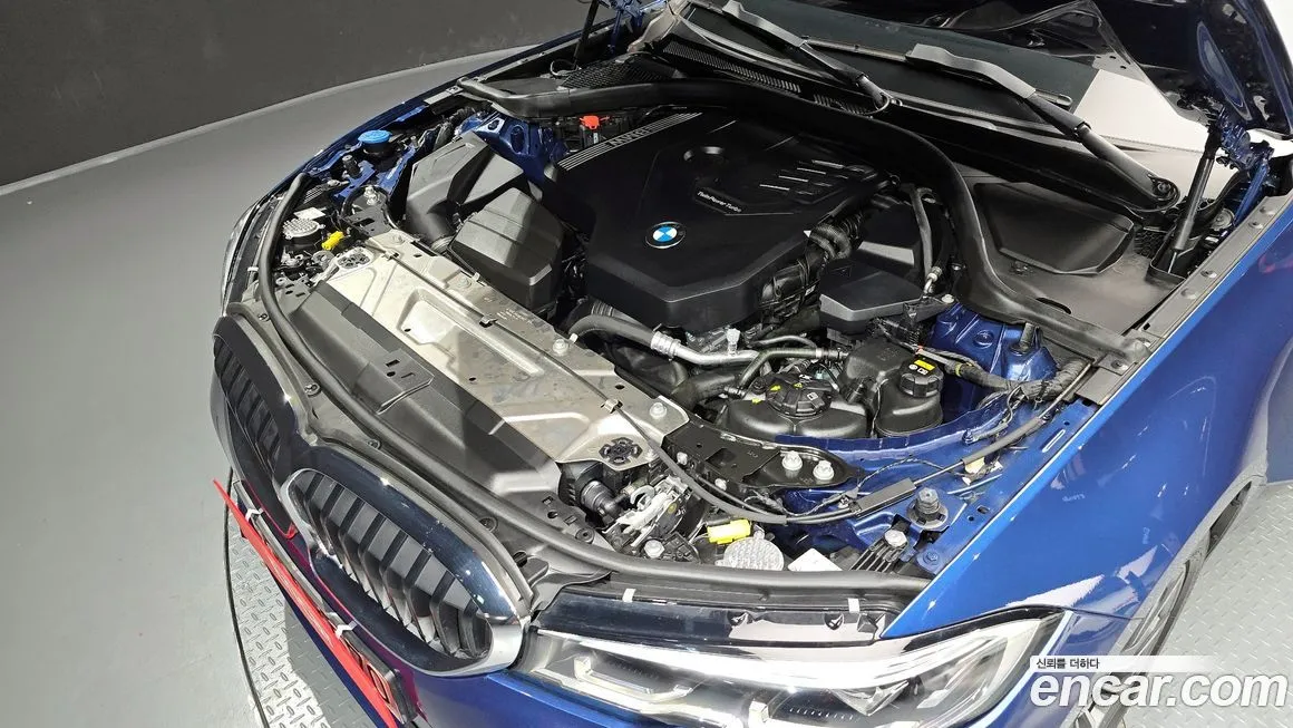 BMW 3-Series 2022 из KR, фото 7