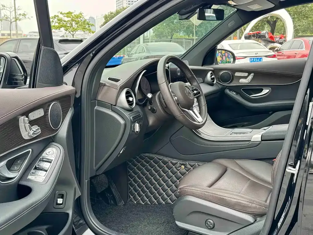 Mercedes-Benz GLC 2021 из CN, фото 3