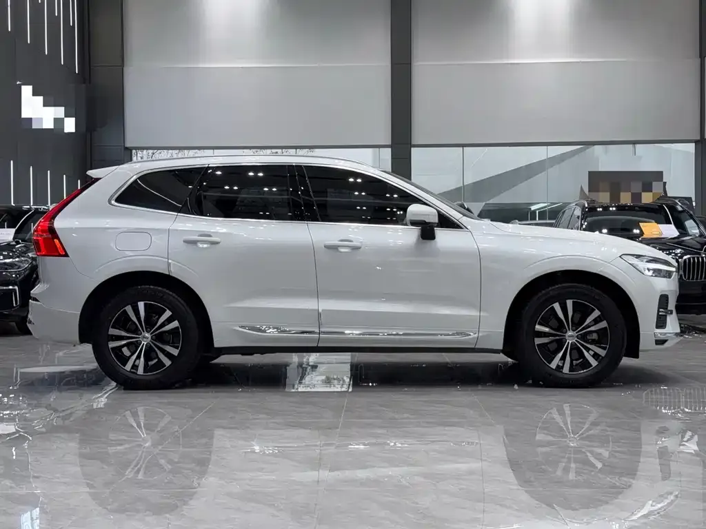Volvo XC60 2022 из CN, фото 3