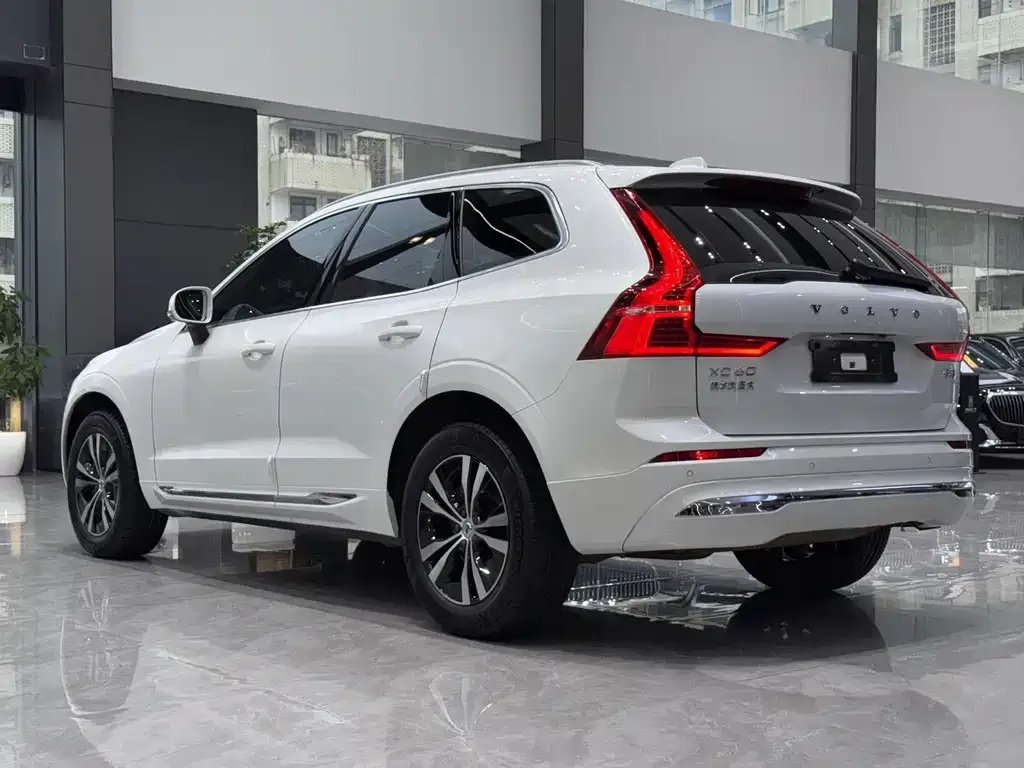 Volvo XC60 2022 из CN, фото 8